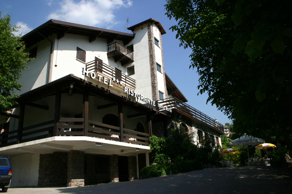 L'Albergo Ristorante Sassi Rossi